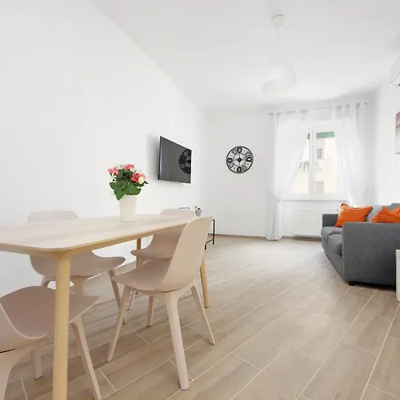 Apartamento - Steps From Tiburtina Station By Hostand